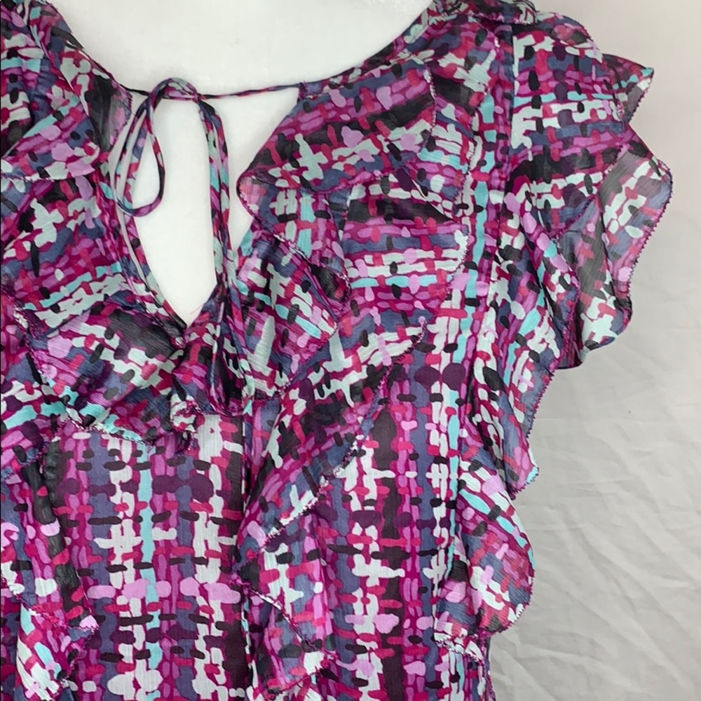 Attention Ruffle Front Top - Picture 2 of 8